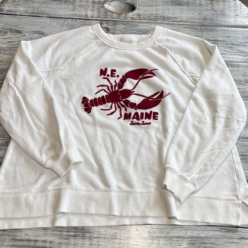 As new, Aerie white lobster seeatshirt, size L